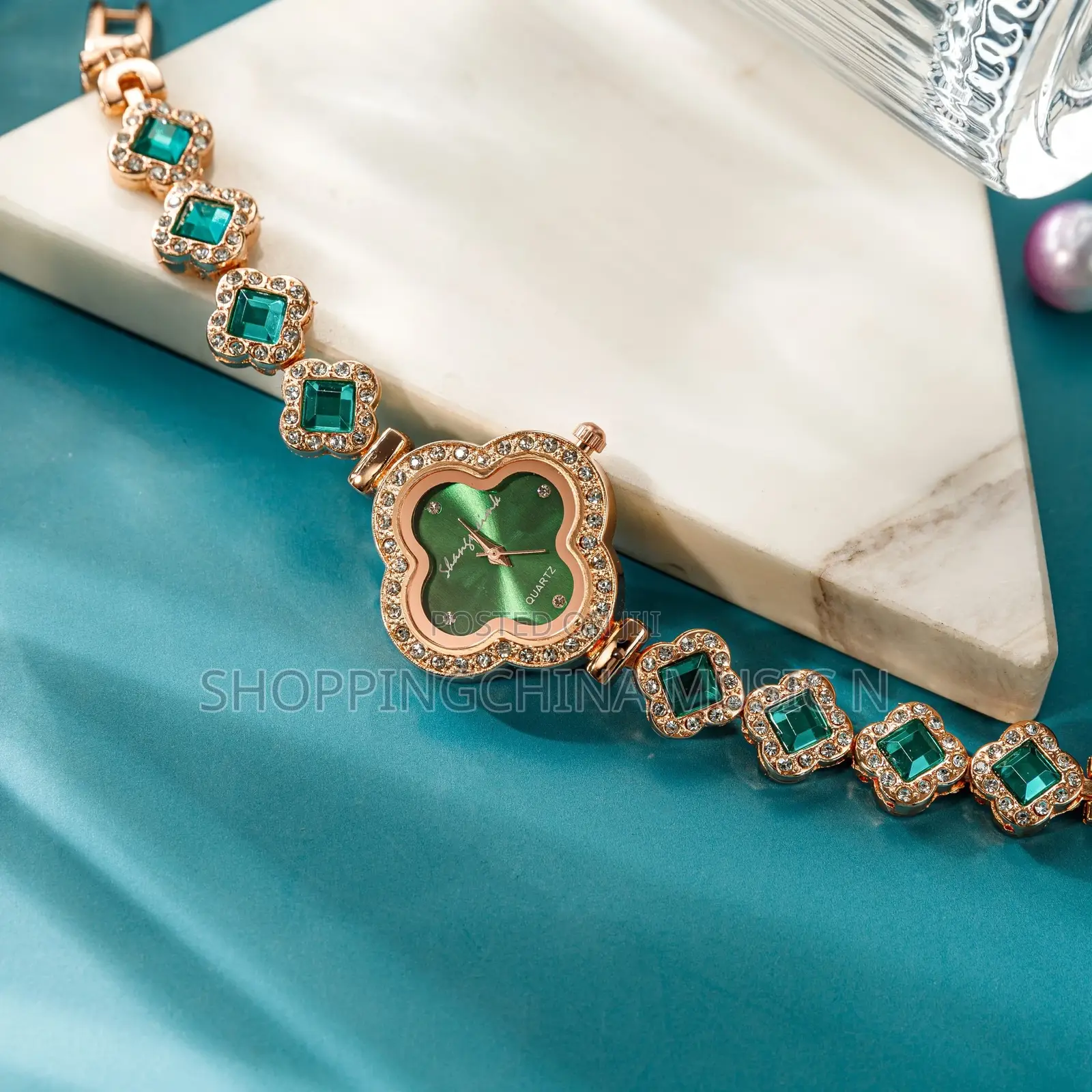 Women Watch Green Gold