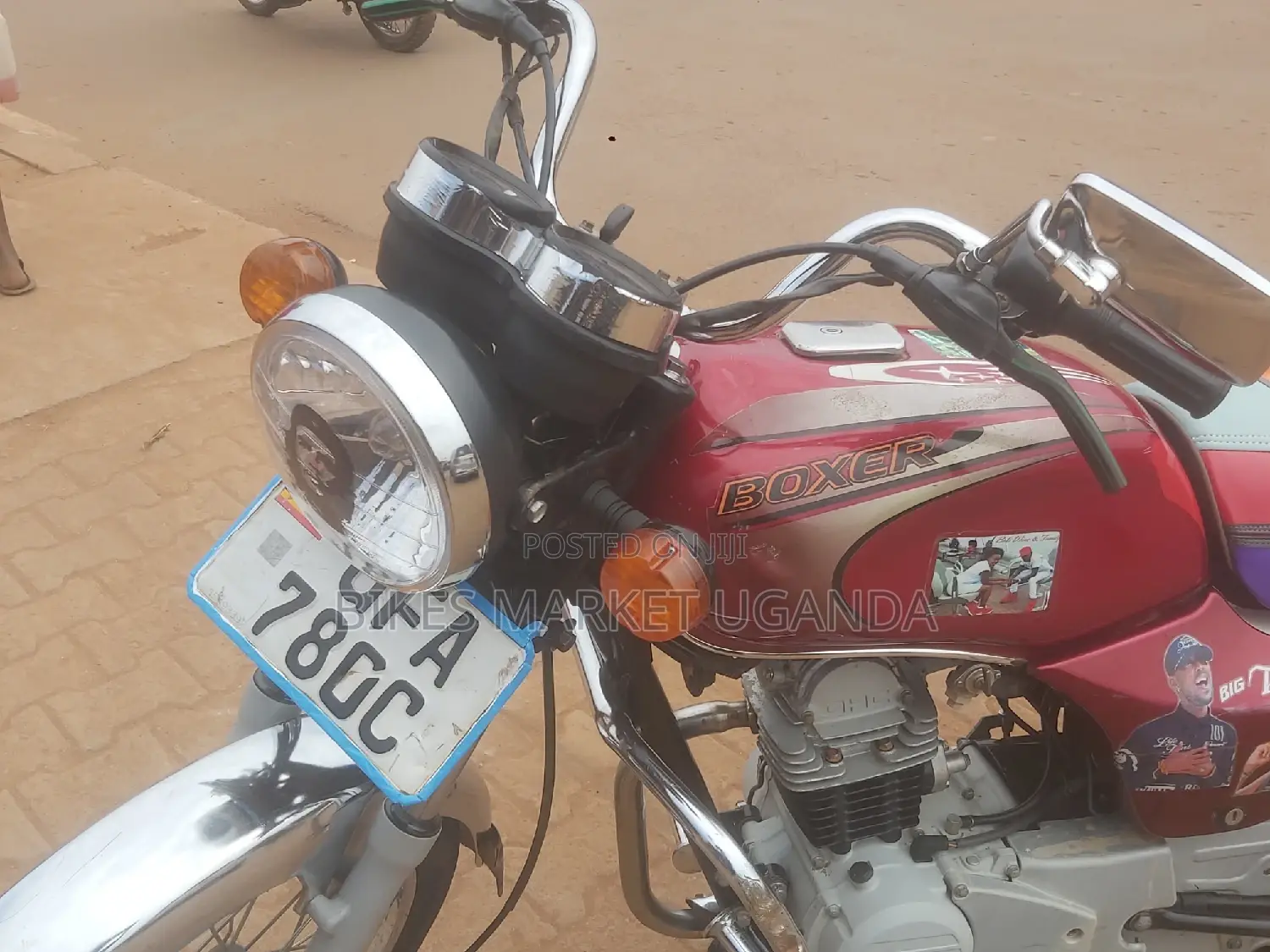 Bajaj Avenger 220 Cruise 2019 Red