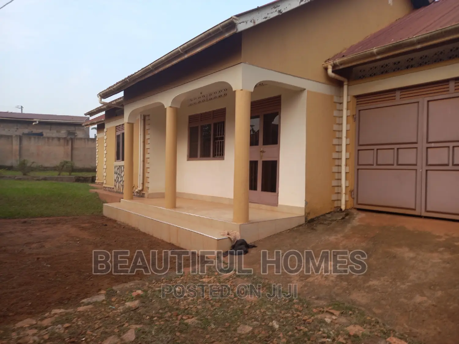Furnished 3bdrm Bungalow in Kira Nsasa for sale