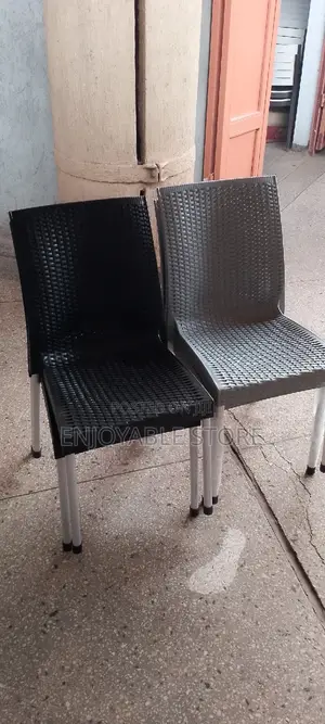 Bar and Restaurant Plastic Chairs