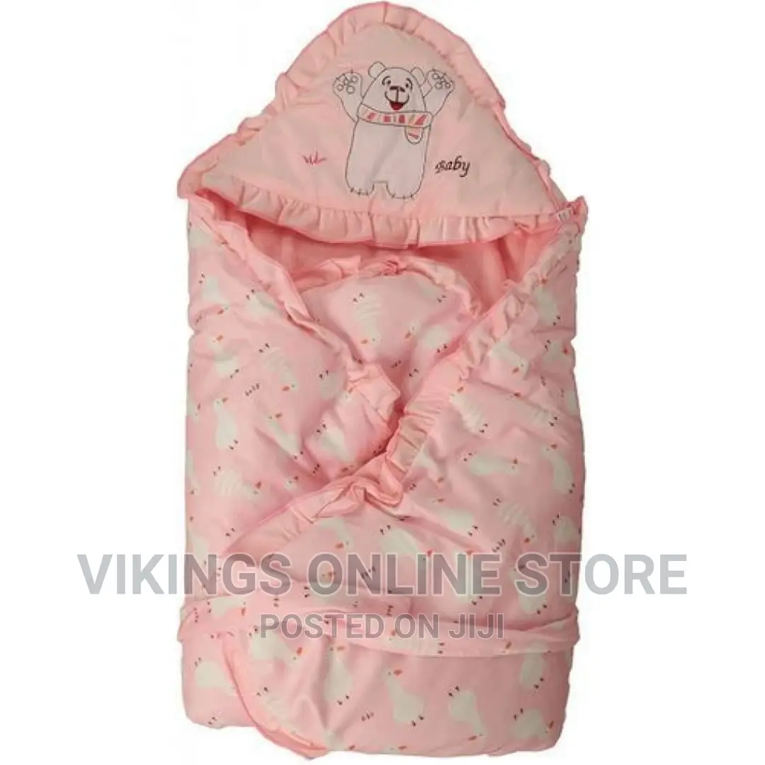 Baby Shawl Receiver – Pink Pattern May Vary