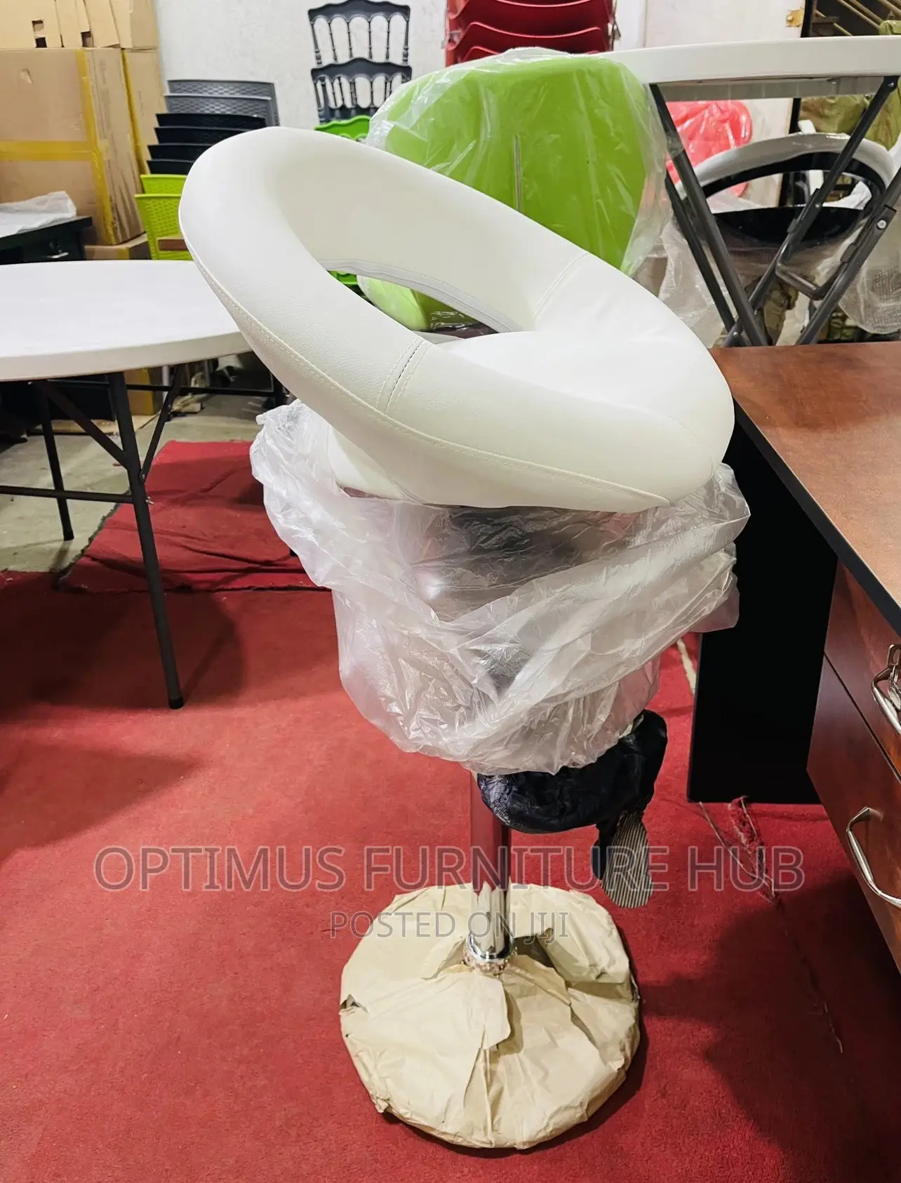 Barstool (White)