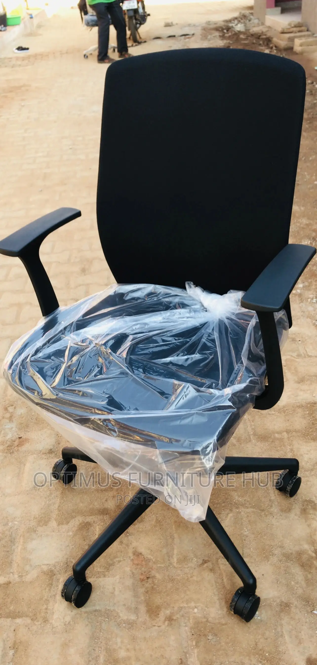 Office Chair (Fabric)