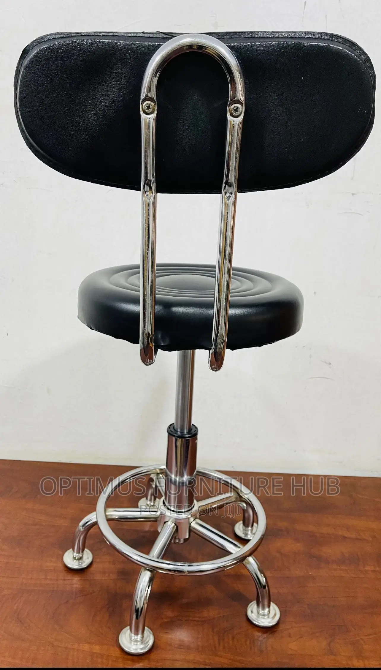 Lab Stool (Black)