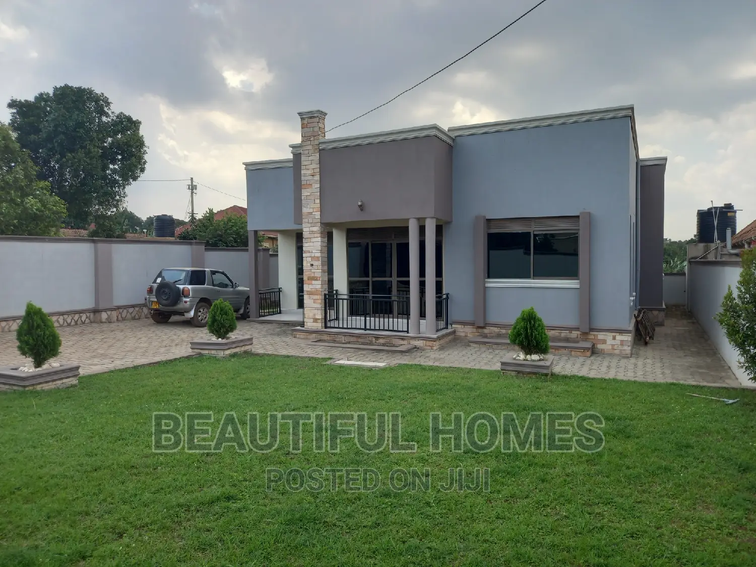 Furnished 4bdrm Bungalow in Kira for sale