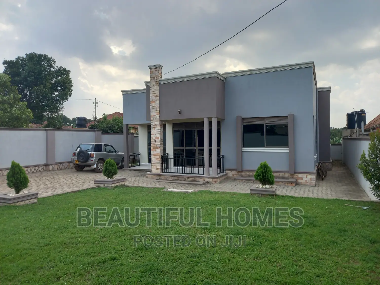 Furnished 4bdrm Bungalow in Kira for sale