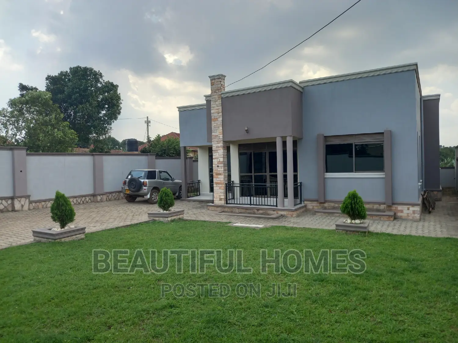Furnished 4bdrm Bungalow in Kira for sale