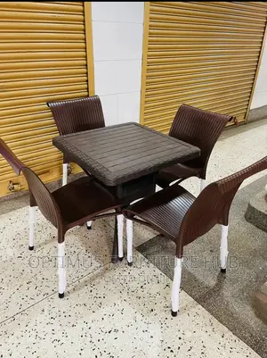 Armless Plastic Combo