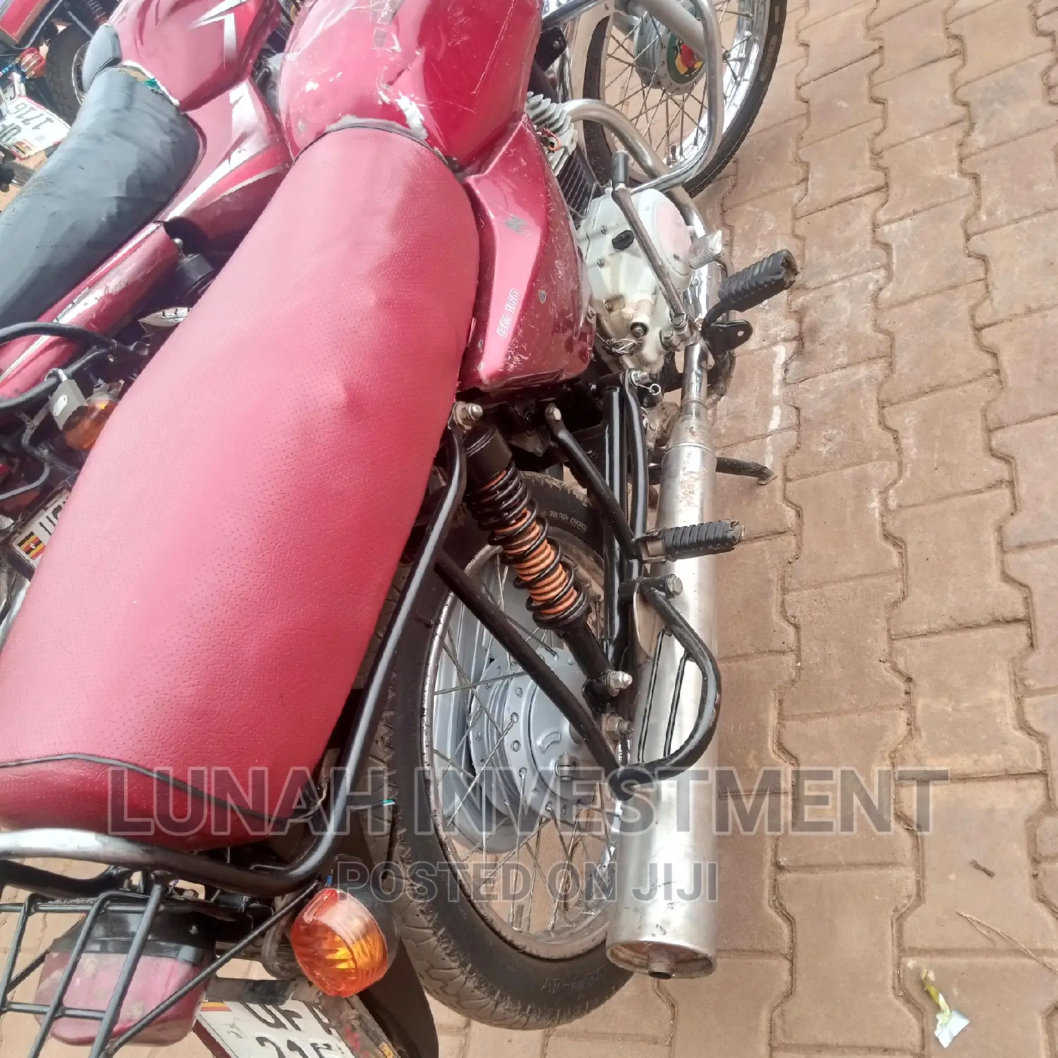 Bajaj Boxer 100 2022 Red