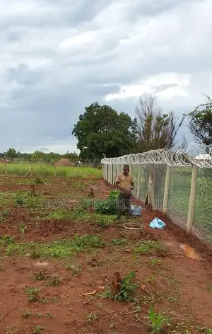 Chain Link Fence Construction