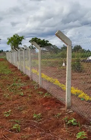 Chain Link Fence Construction