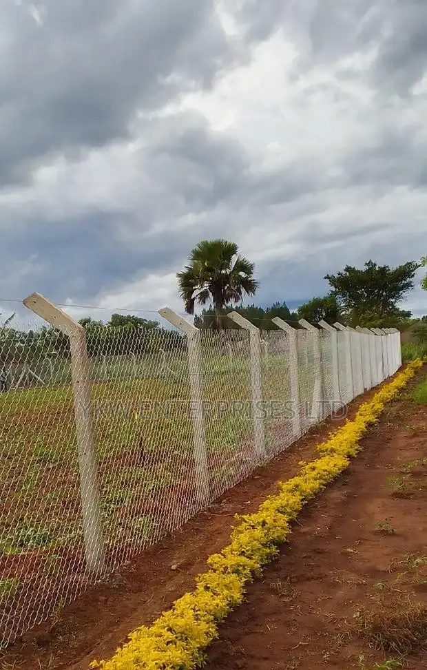 Chain Link Fence Construction