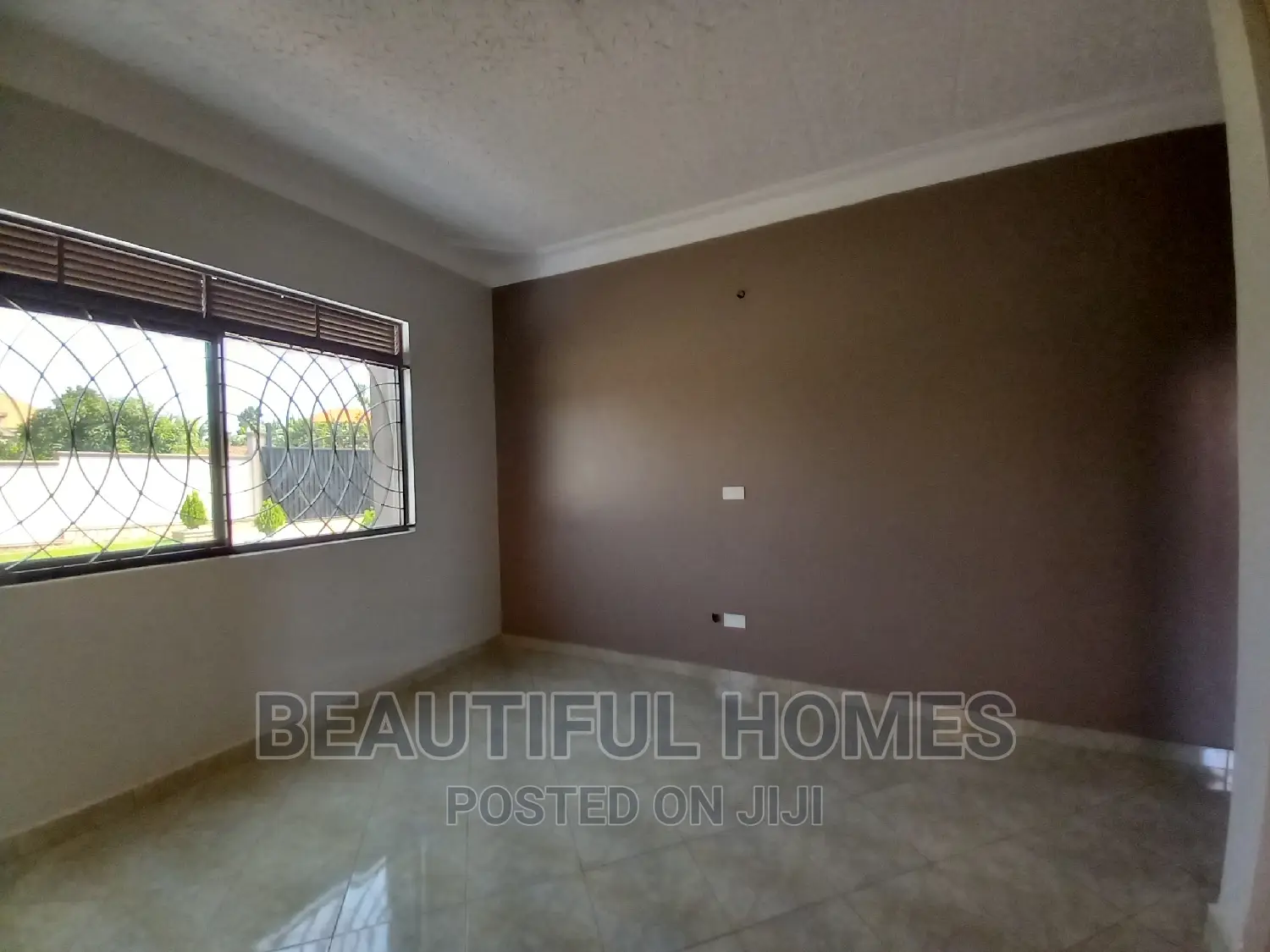 Furnished 4bdrm House in Kira for sale