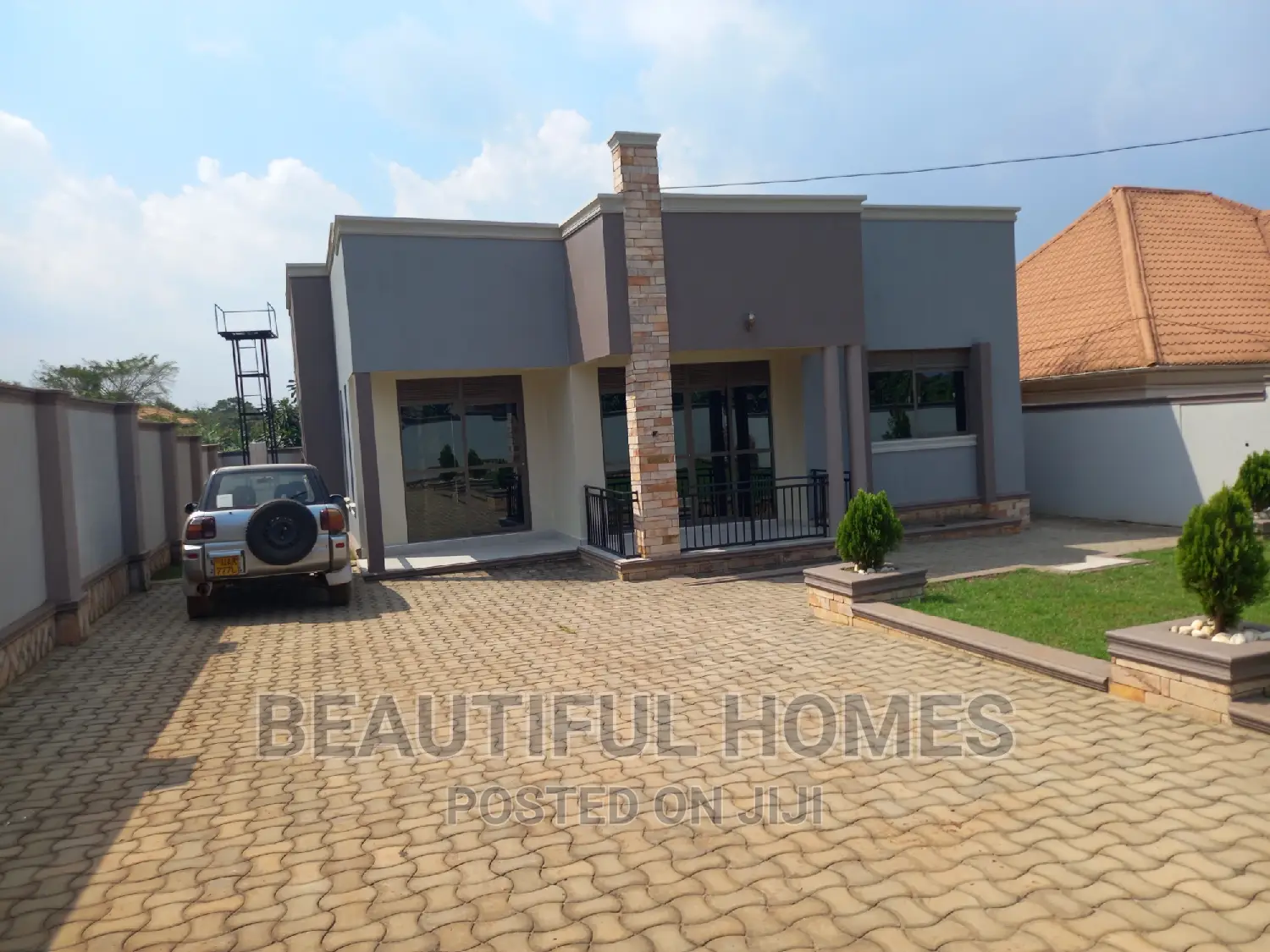 Furnished 4bdrm House in Kira for sale