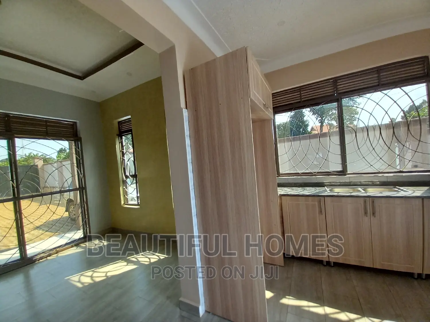 Furnished 4bdrm House in Kira for sale
