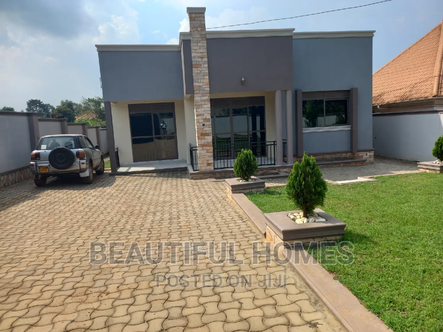 Furnished 4bdrm House in Kira for sale