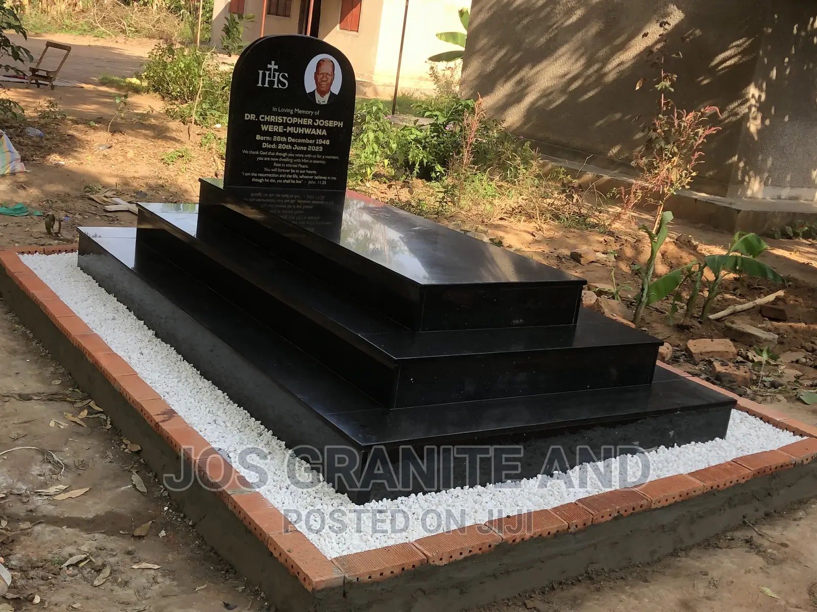 Grave Finishing