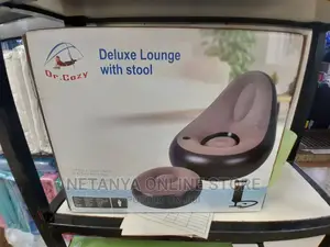 Deluxe Lounge With Stool