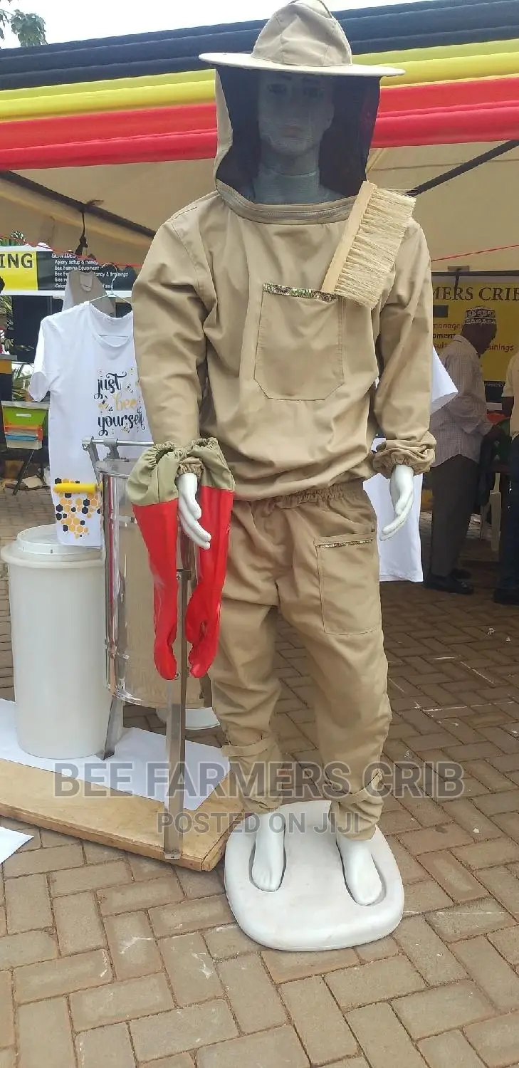 Bee Suits / Protective Ware