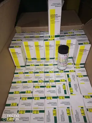 Uristics (Urinalysis Reagent Dipsticks)