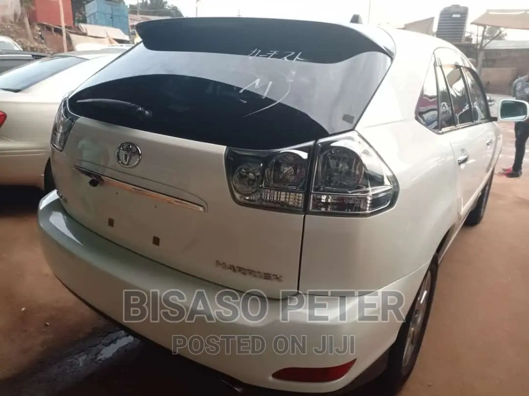 Toyota Harrier 2.4 2009 White