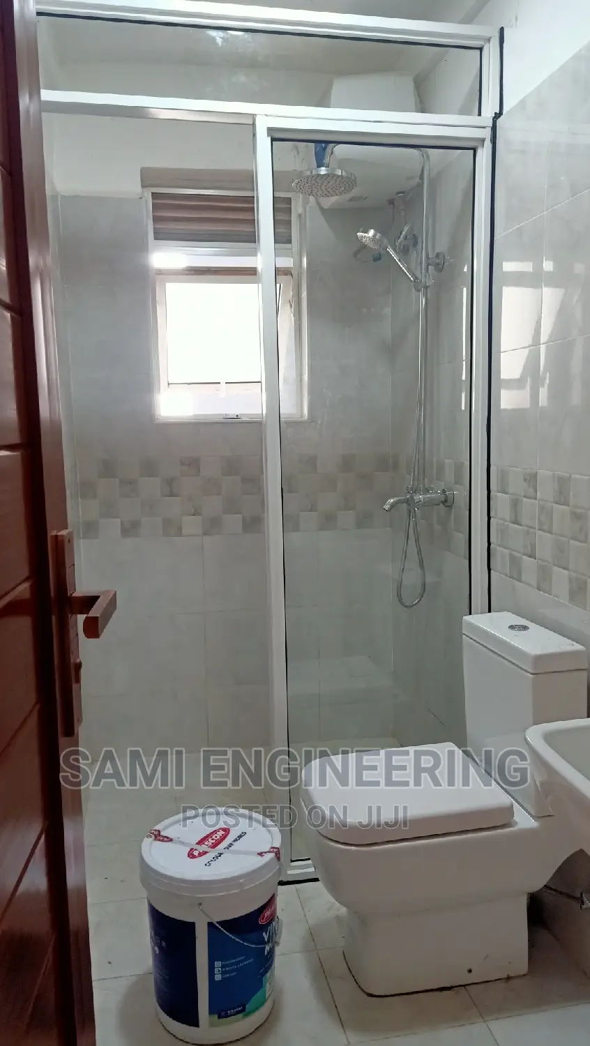 Aluminum Shower Divider