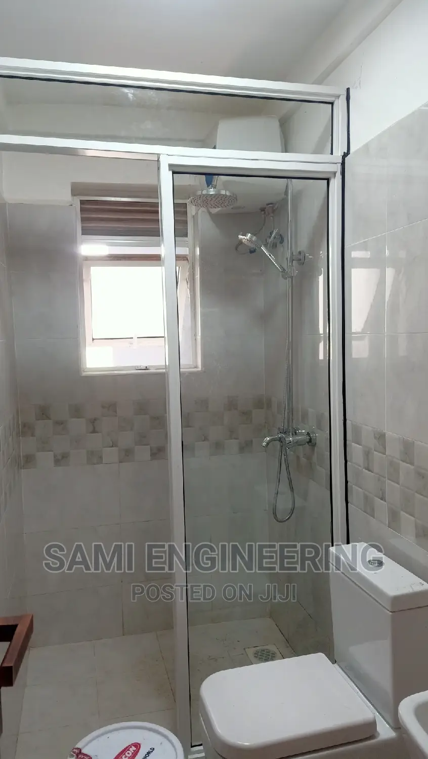 Aluminum Shower Divider