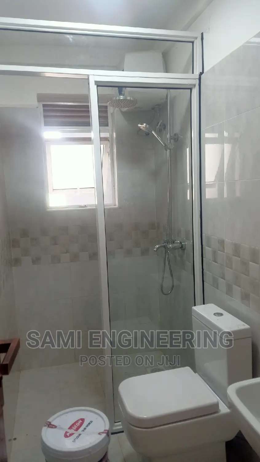 Aluminum Shower Divider