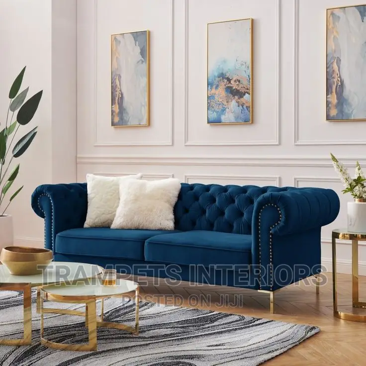 Chesterfield Sofa/ Blue 3 Seater Chesterfield Coach