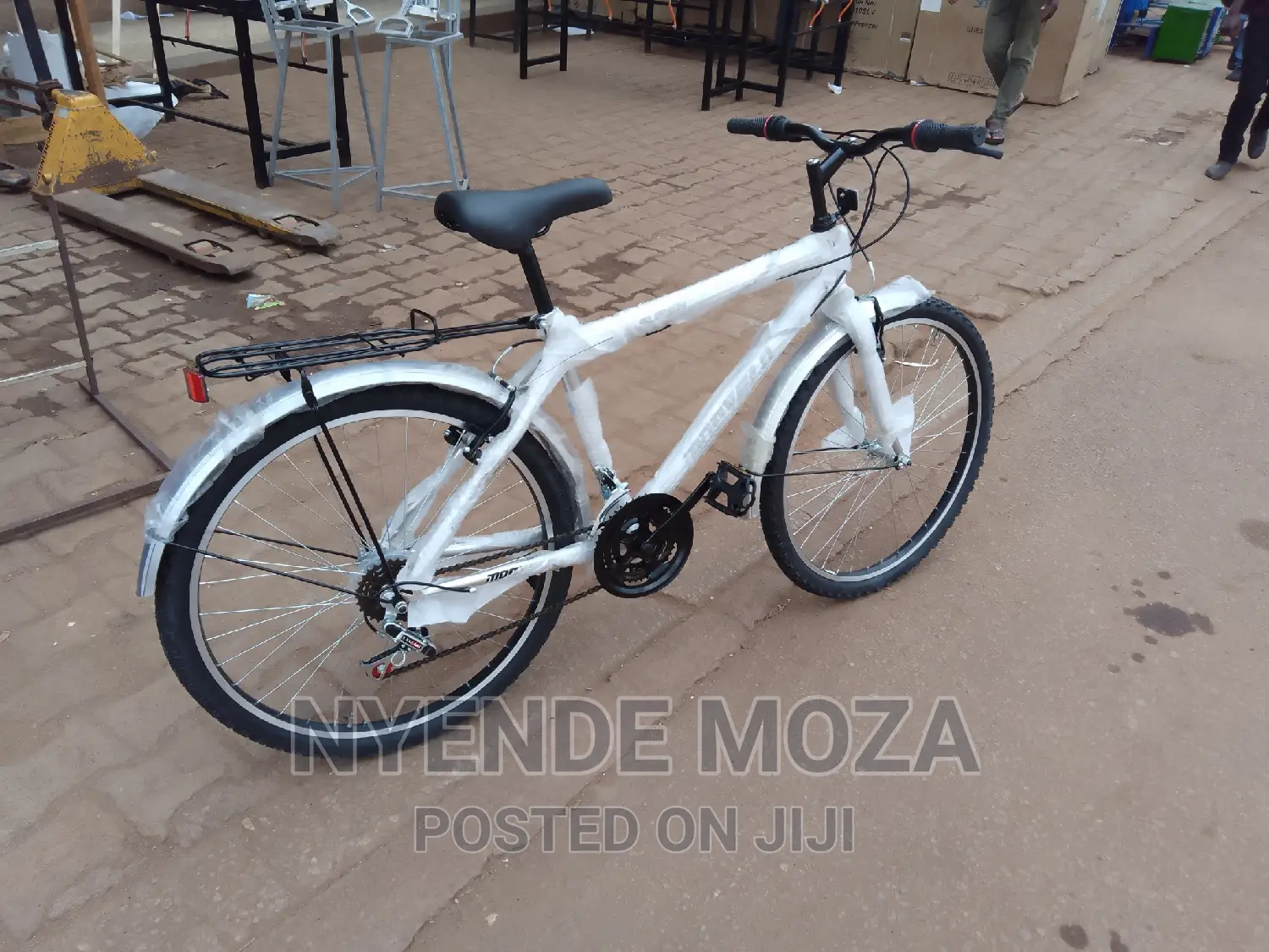 Monvero Three Sports Bike