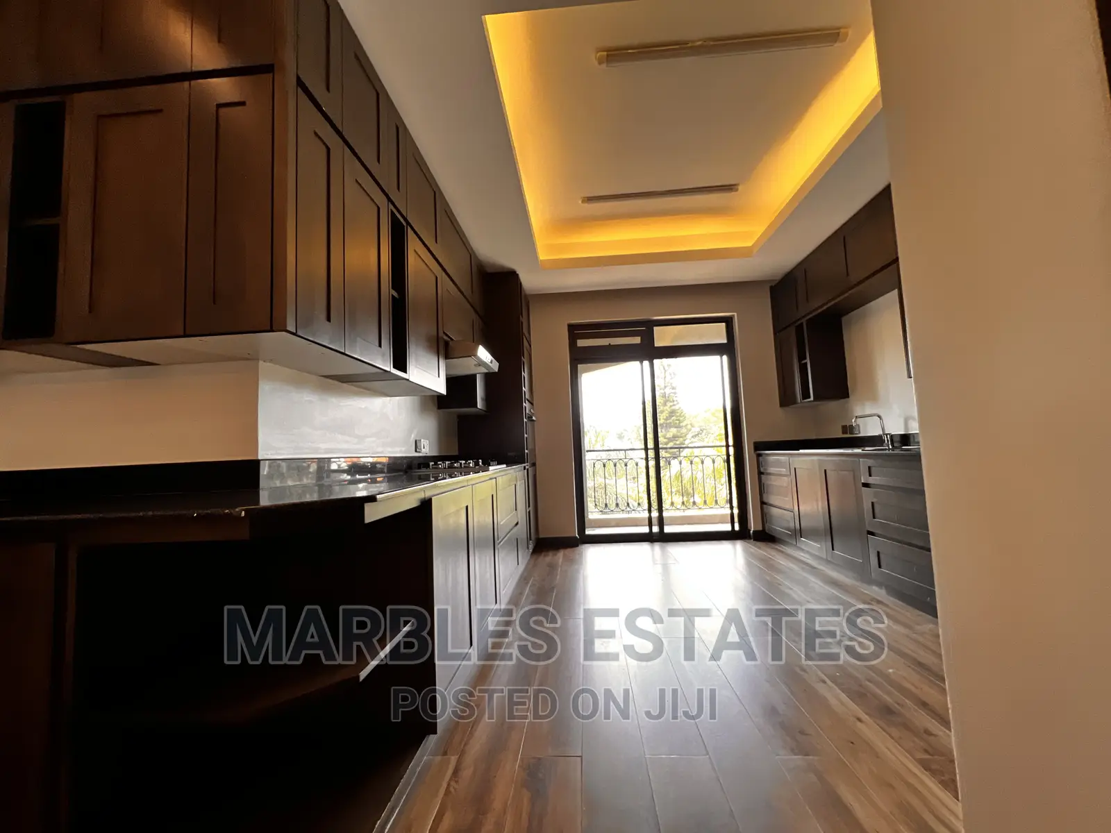 5bdrm Penthouse in Kololo, Central Division for rent