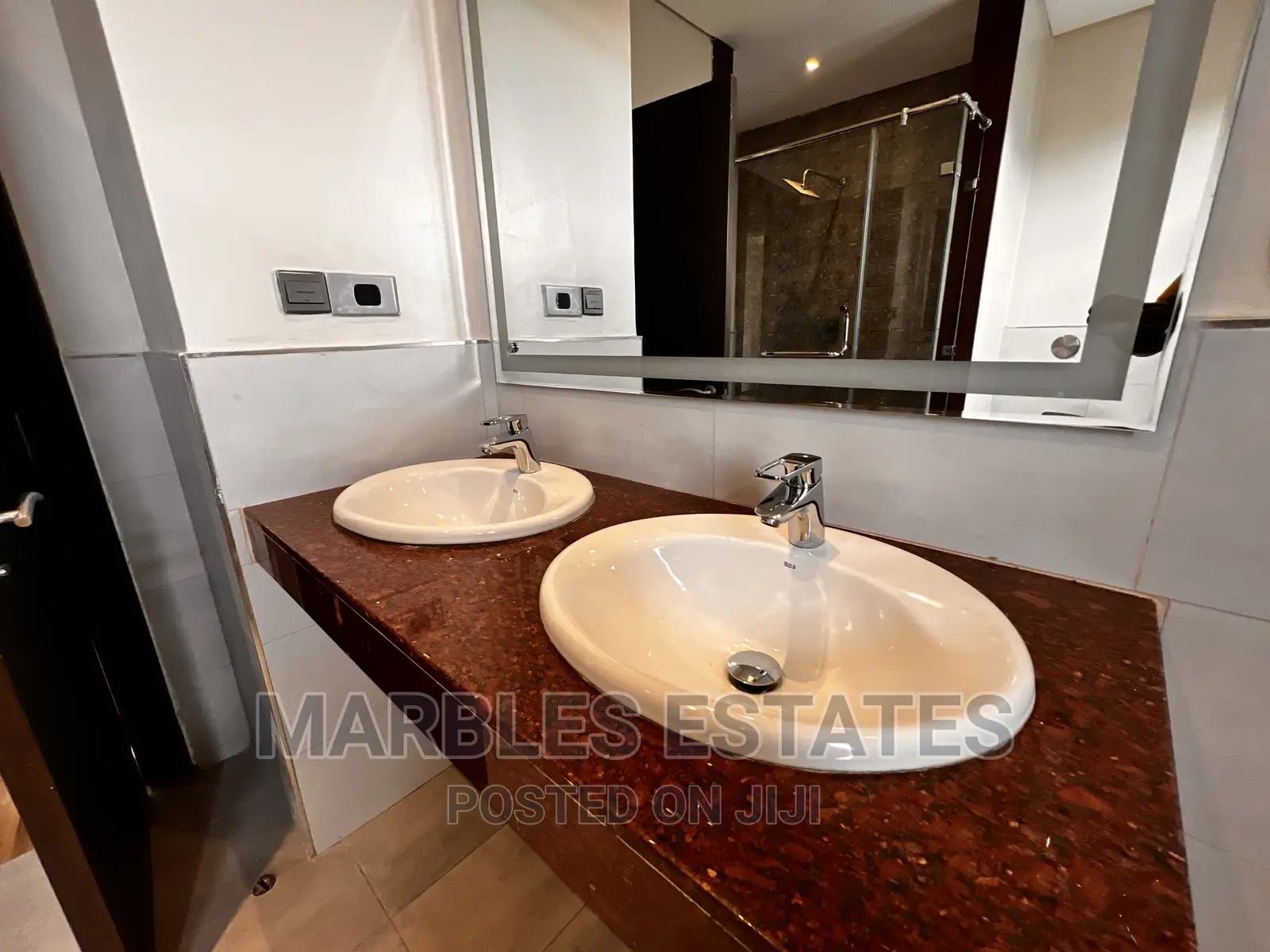 5bdrm Penthouse in Kololo, Central Division for rent