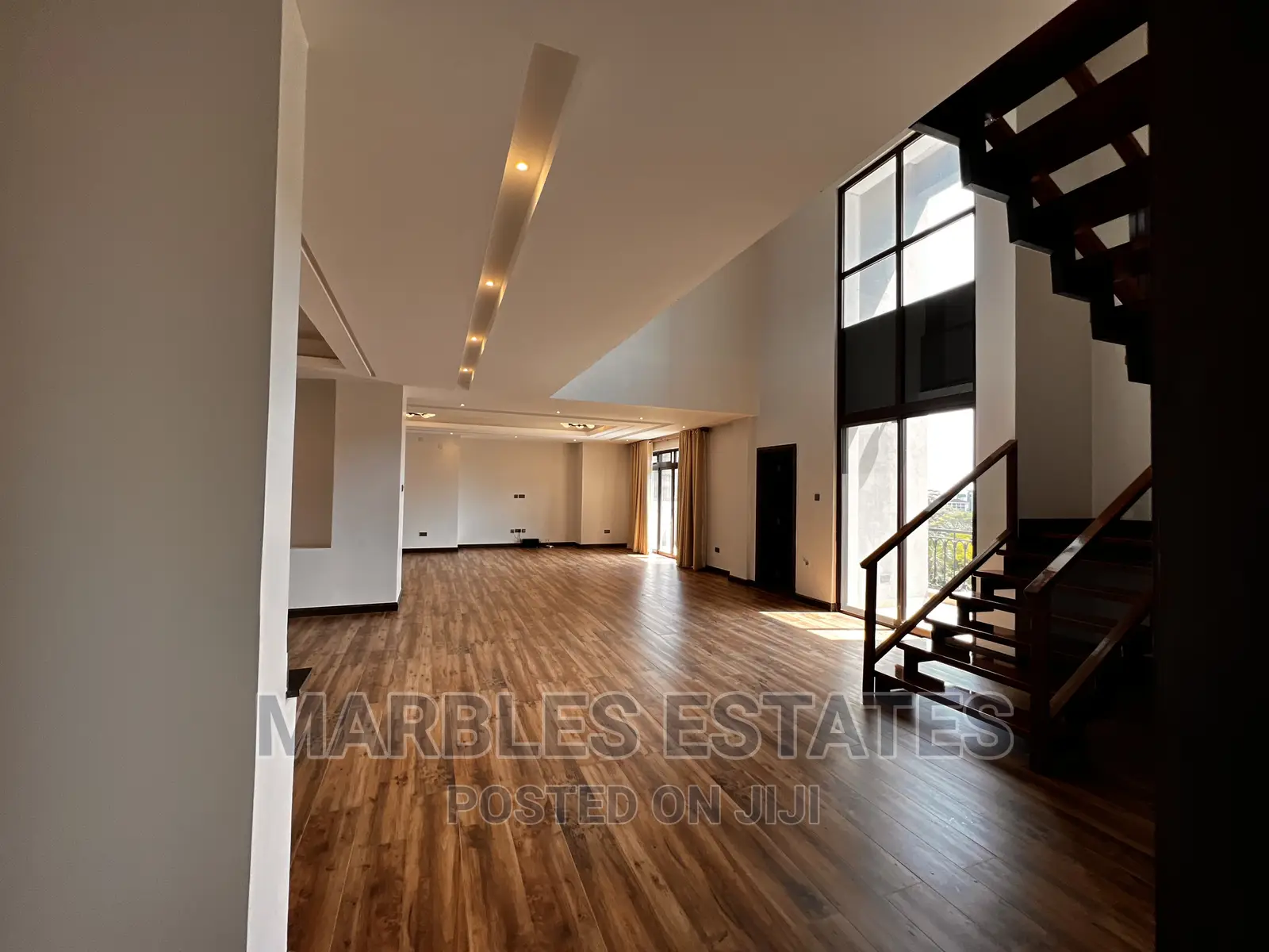 5bdrm Penthouse in Kololo, Central Division for rent