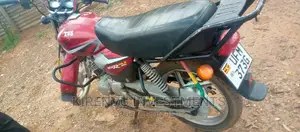Photo - TVS HLX 125 2018 Red