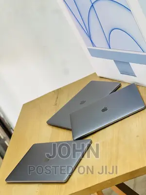 New Laptop Apple MacBook Pro 2019 16GB Intel Core i9 SSHD (Hybrid) 1T