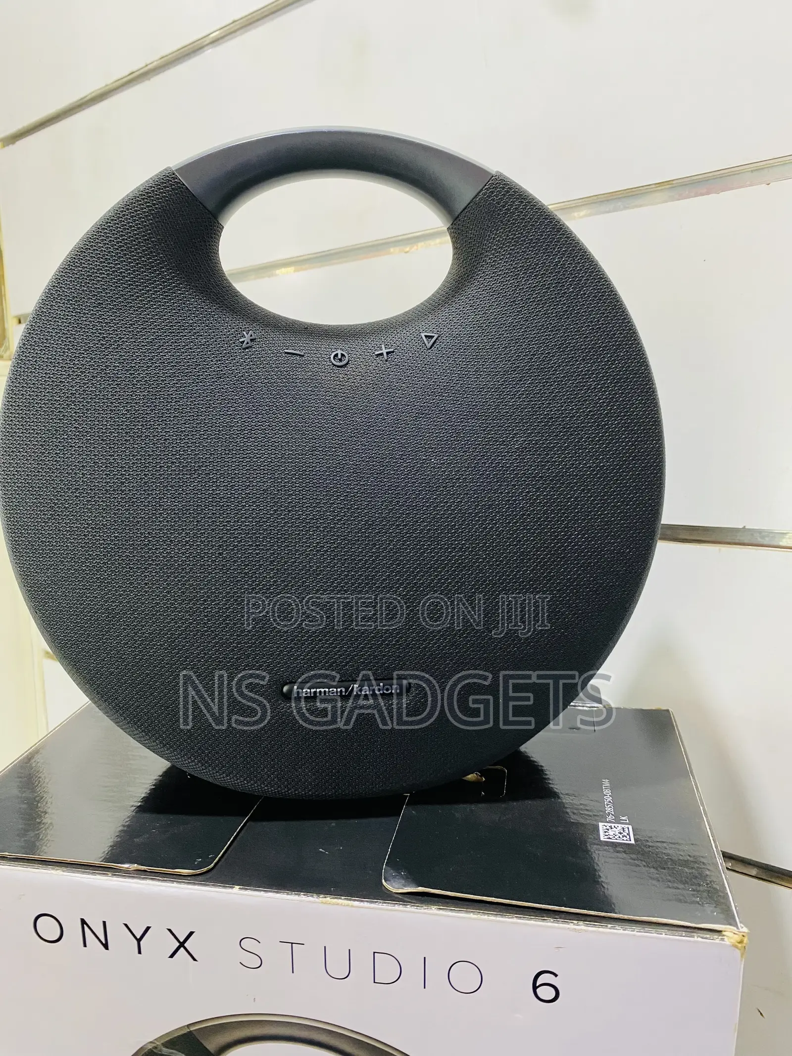 ONYX Studio 6 Harman/Kardon