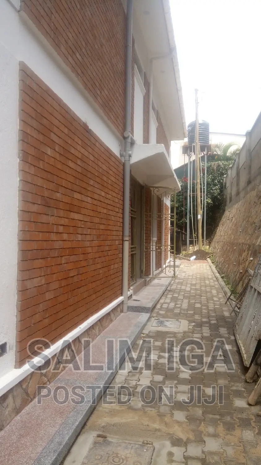 6bdrm Duplex in Kololo Property, Central Division for rent