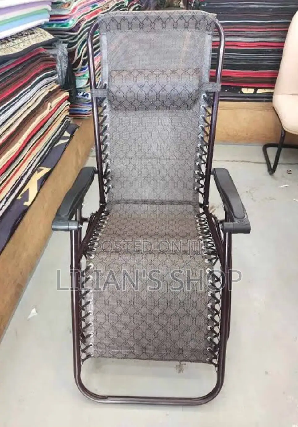 Foldable Reclining Chair