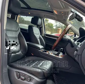Volkswagen Touareg VR6 Sport 2012 Silver