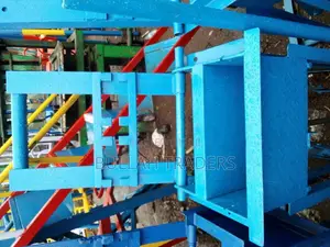 Singles Block Machine Hollow and Solid
