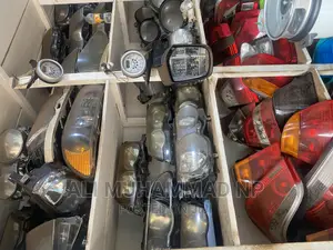 Headlights BMW Spare Parts