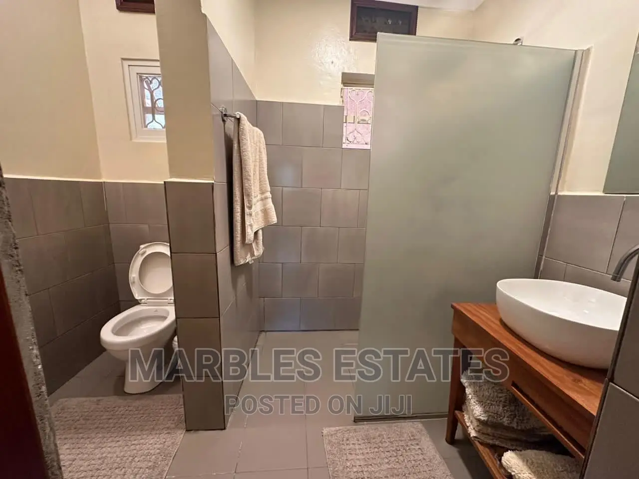 4bdrm Bungalow in Naguru, Central Division for rent