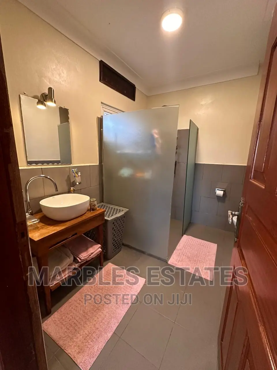 4bdrm Bungalow in Naguru, Central Division for rent