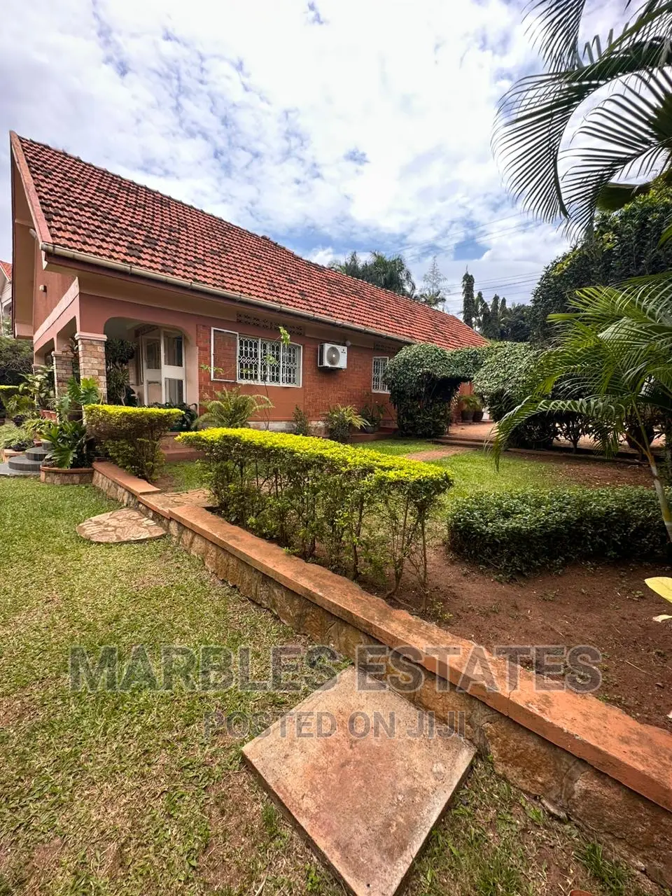 4bdrm Bungalow in Naguru, Central Division for rent
