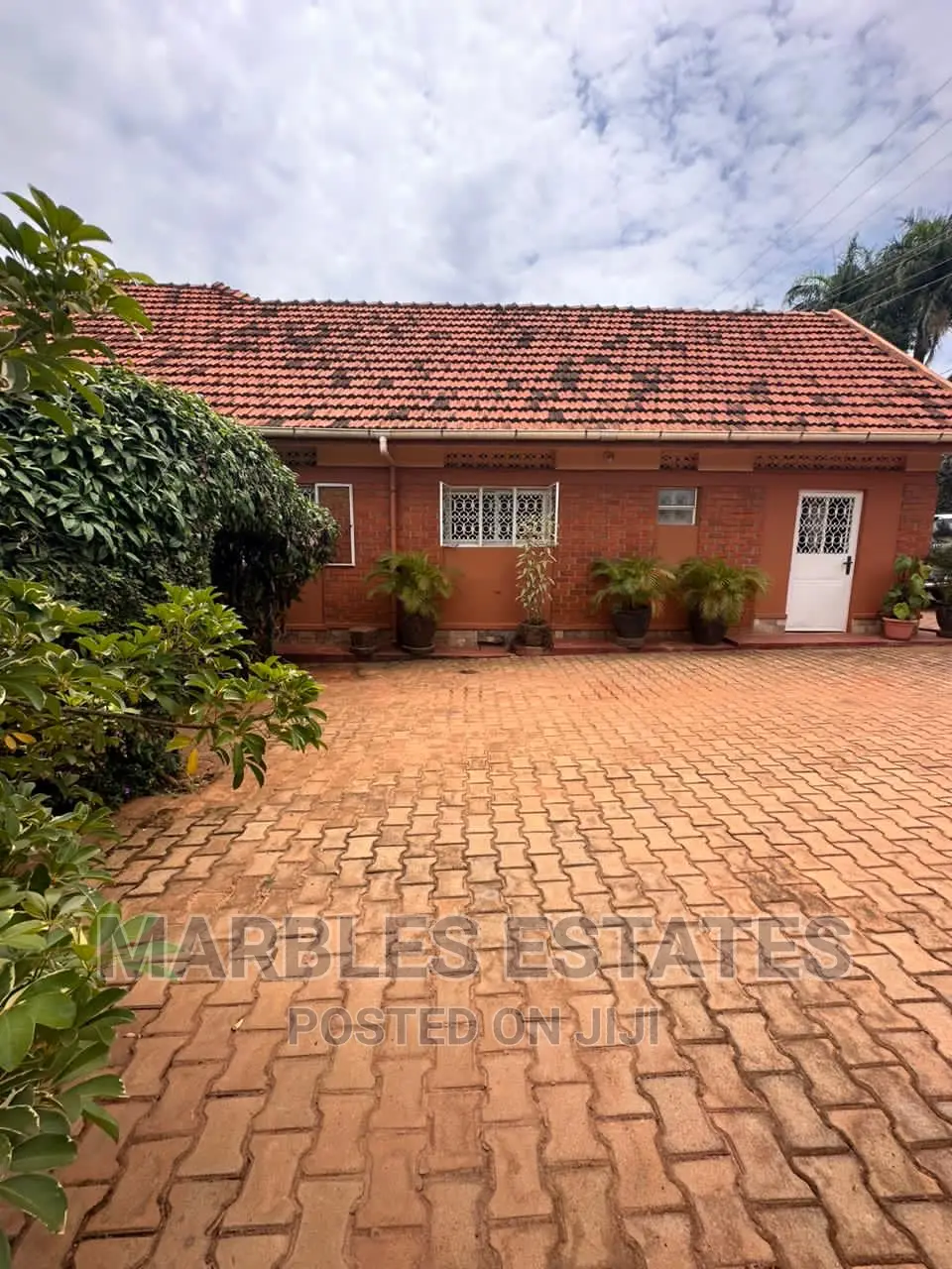 4bdrm Bungalow in Naguru, Central Division for rent