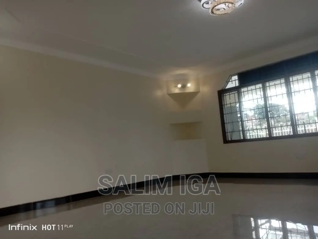 4bdrm Bungalow in Kololo Property, Central Division for rent