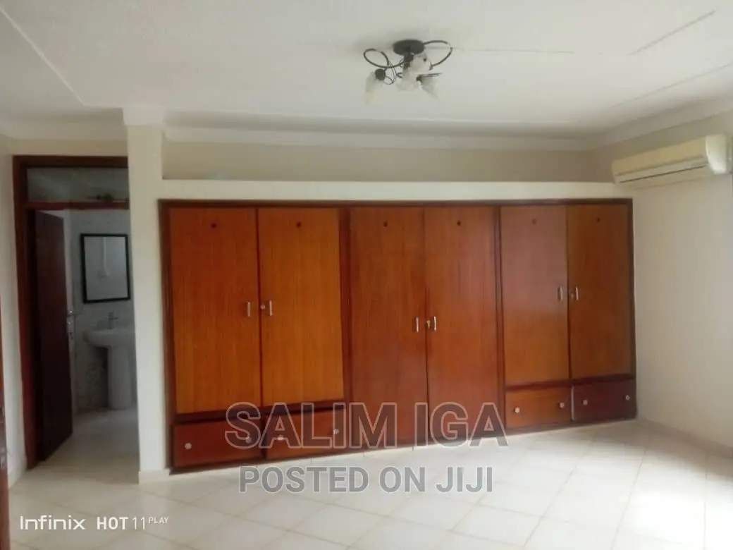 4bdrm Bungalow in Kololo Property, Central Division for rent