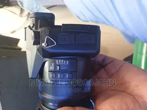 Lumix Fz2500