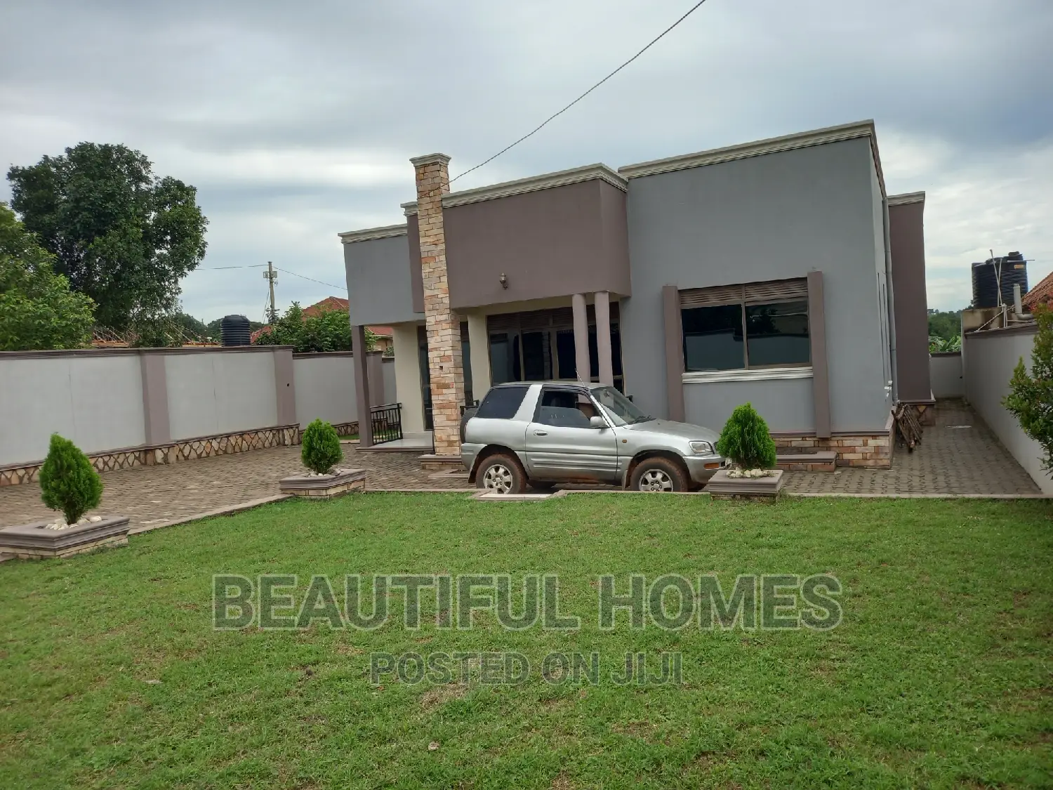 Furnished 4bdrm House in Kira for sale