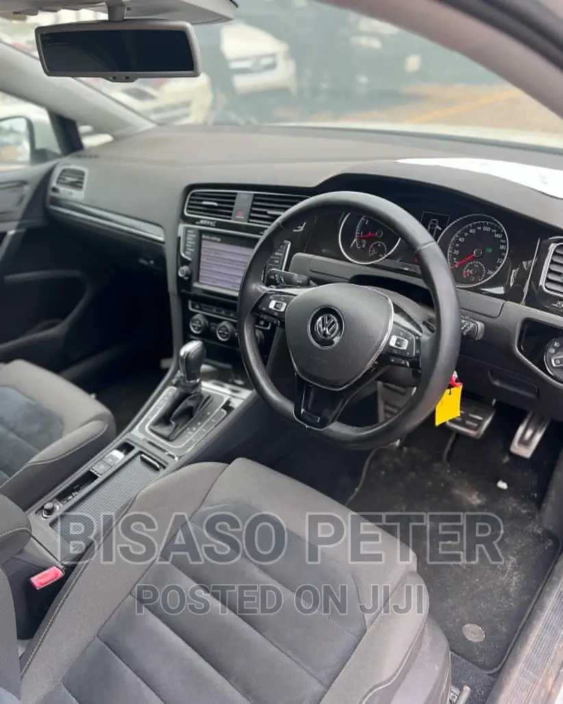 Volkswagen Golf 2014 White